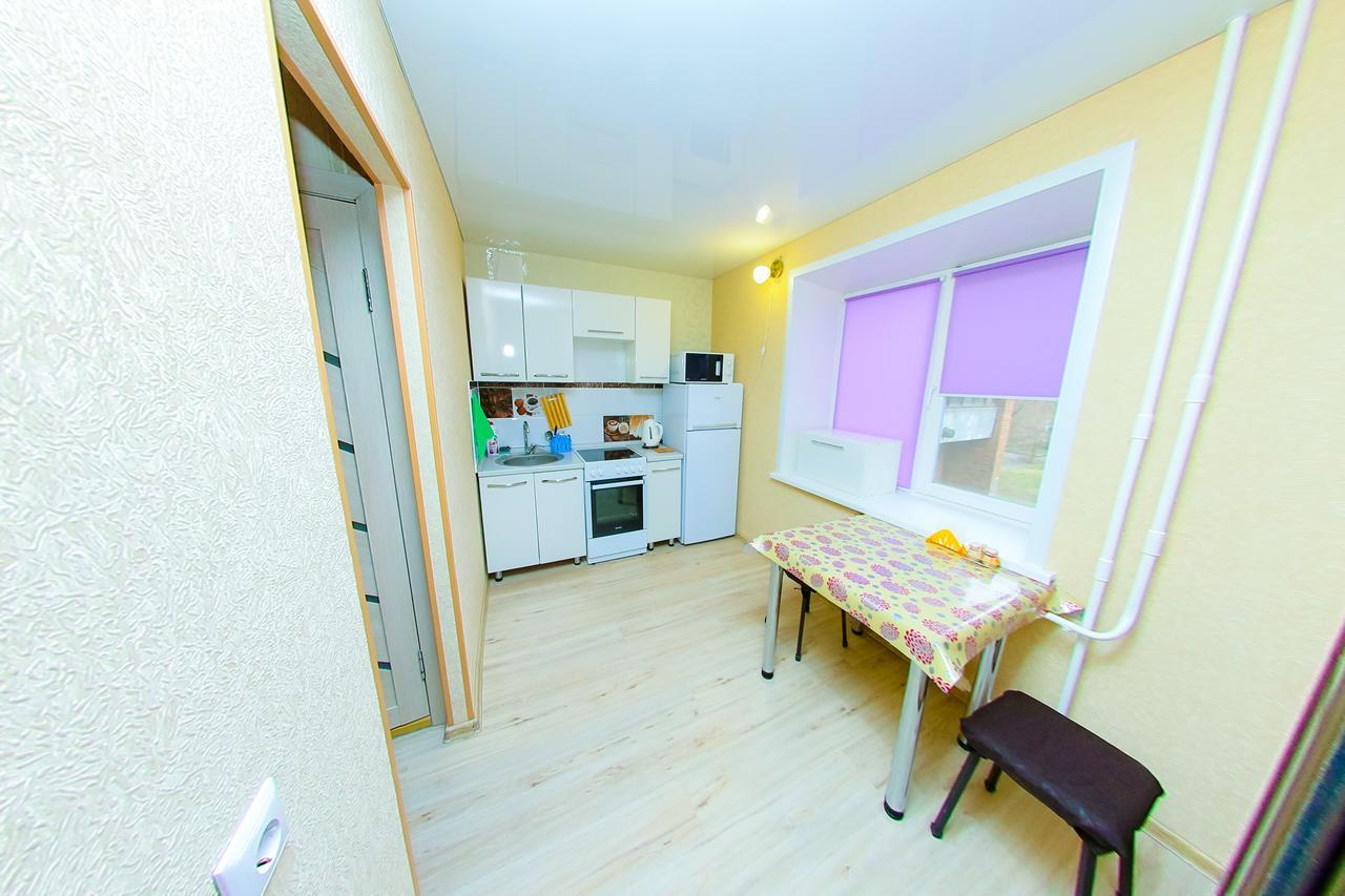 Apart On Slavskogo 14 Ustʼ-Kamenogorsk Exterior foto